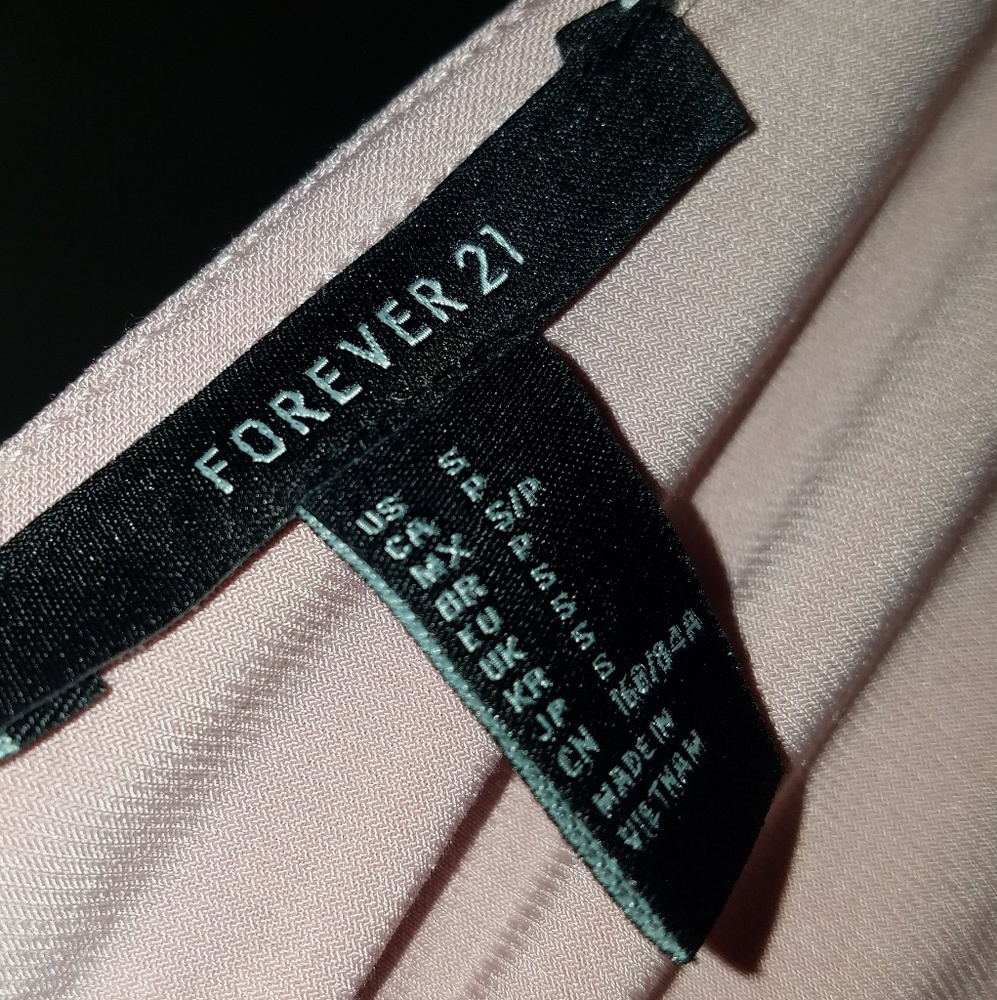 F21 Blush Dress🧞♀️ - Picture 3 of 4